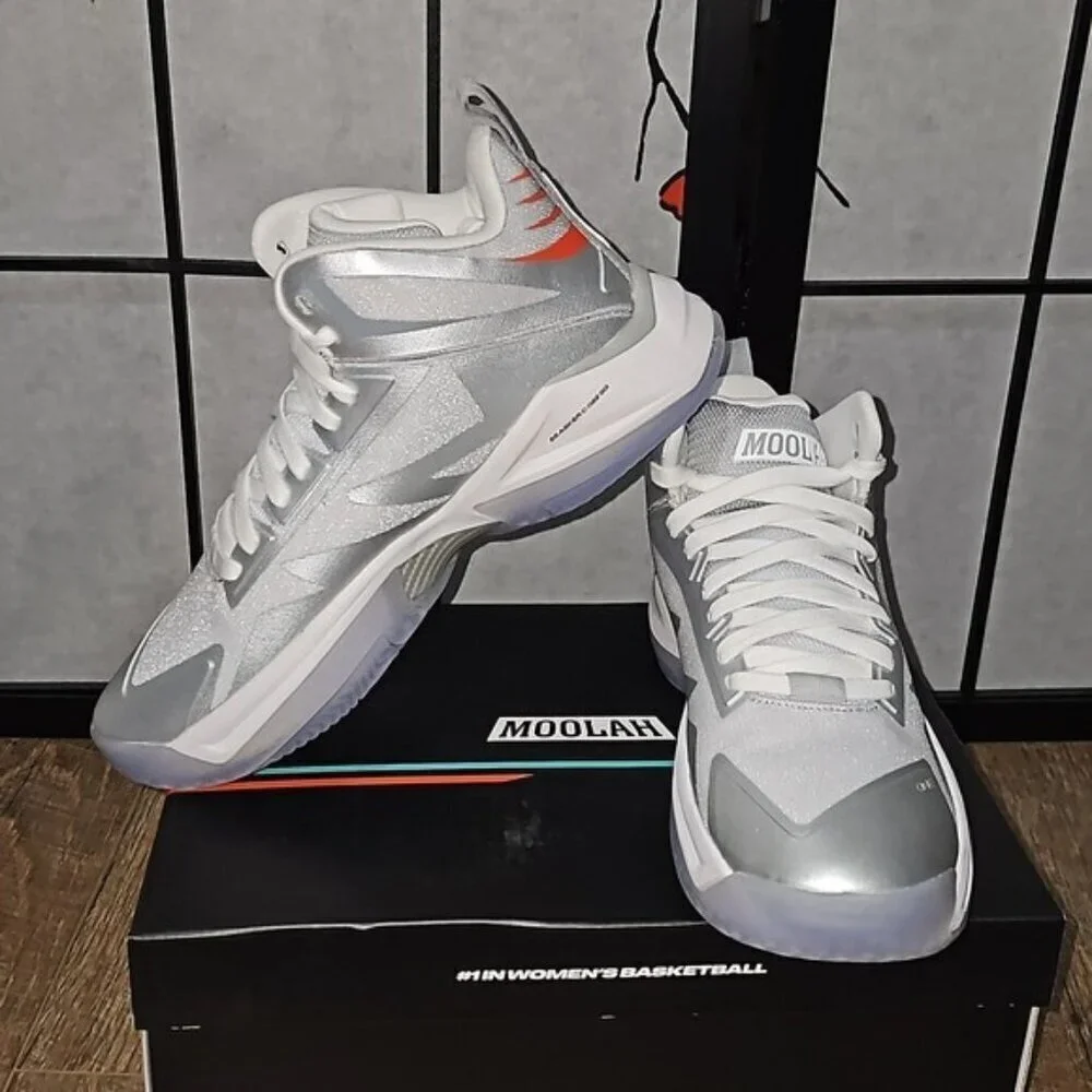 Moolah Triple Double Basketball Shoes Size 7 New